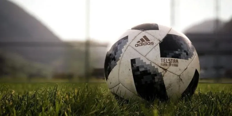 Các cầu thủ WF xuất sắc trong lịch sử bóng đá