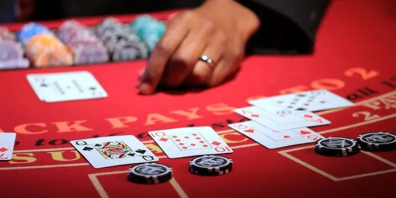 Cách chơi Blackjack nào giúp nâng cao khả năng chiến thắng?